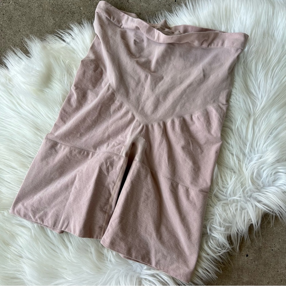 SPANX Nude Beige Tan High Waisted Compact Shorts Shapewear
